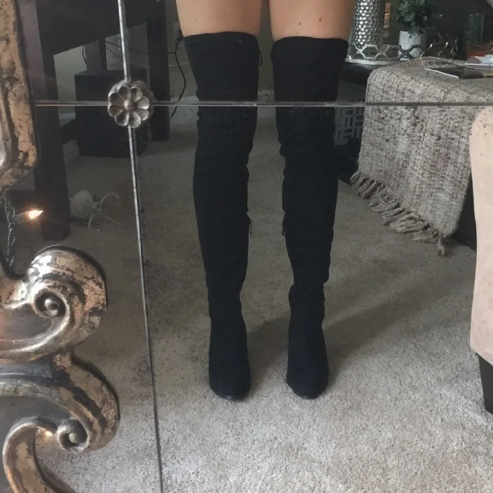 Catherine Malandrino suede boots